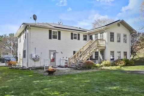 Exterior - 75 Howe Rd, Pittsfield, MA 01201 photo 5 of 7