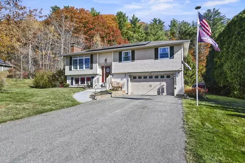 75 Howe Rd, Pittsfield, MA 01201