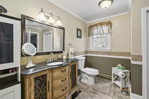 Bath - 75 Howe Rd, Pittsfield, MA 01201 photo 1 of 2