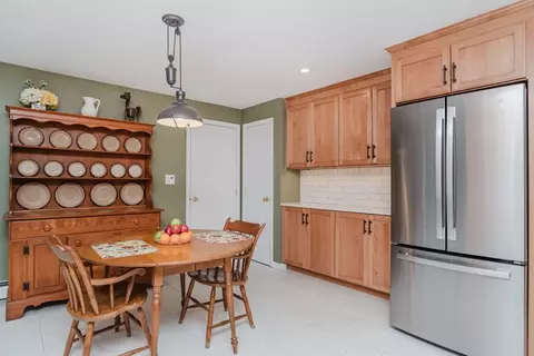 247 Albert St, Fall River, MA 02721 photo 8