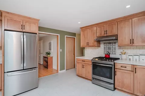 247 Albert St, Fall River, MA 02721 photo 12