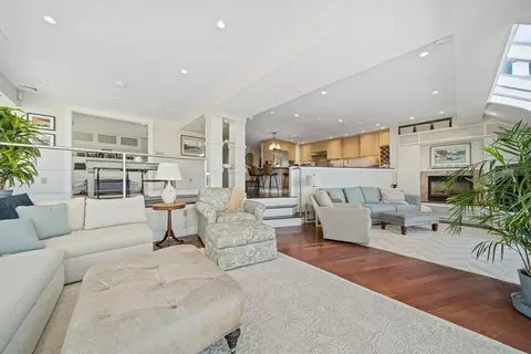 31 Oceanside Dr #31, Hull, MA 02045 photo 10