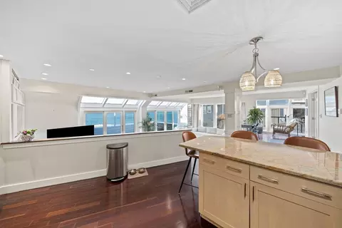 31 Oceanside Dr #31, Hull, MA 02045 photo 5