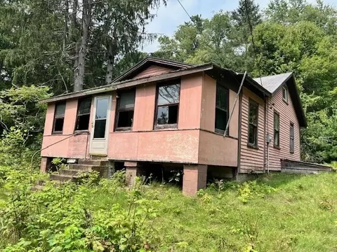 15 River Rd, Royalston, MA 01368