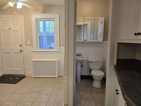 46 Beechmont St, Worcester, MA 01609 photo 11