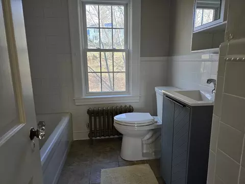 46 Beechmont St, Worcester, MA 01609 photo 27
