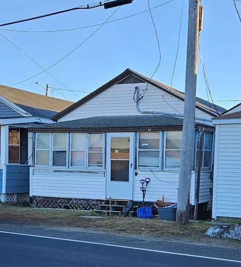 50 N End Blvd, Salisbury, MA 01952