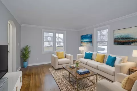 99 Lachine St, Chicopee, MA 01020 photo 8