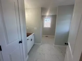 7 Marie St, Worcester, MA 01604 photo 7