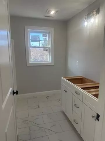 7 Marie St, Worcester, MA 01604 photo 13