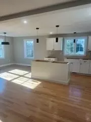 7 Marie St, Worcester, MA 01604 photo 5