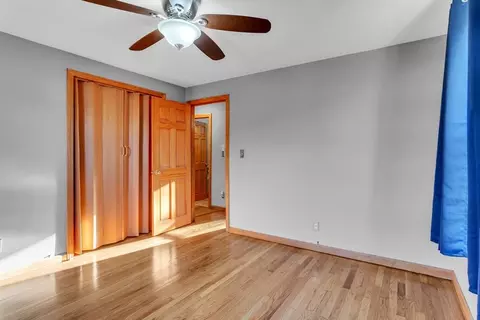 229 East St, Springfield, MA 01104 photo 17