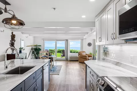 94 Shore Dr W #4008, Mashpee, MA 02649