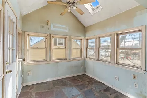 21 Bridge St, Beverly, MA 01915 photo 14