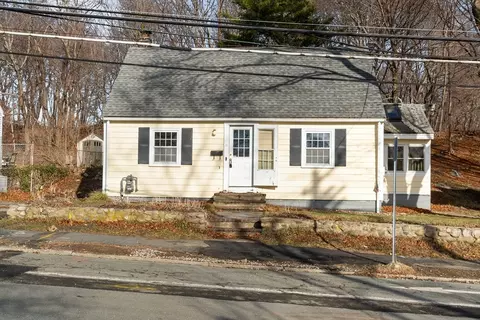 21 Bridge St, Beverly, MA 01915 photo 4