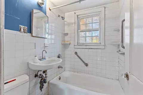 21 Bridge St, Beverly, MA 01915 photo 12