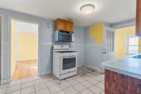 21 Bridge St, Beverly, MA 01915 photo 10
