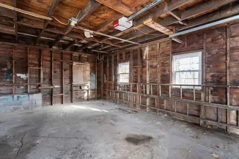 21 Bridge St, Beverly, MA 01915 photo 28