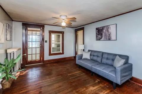 12 Conklin St, Springfield, MA 01109 photo 7