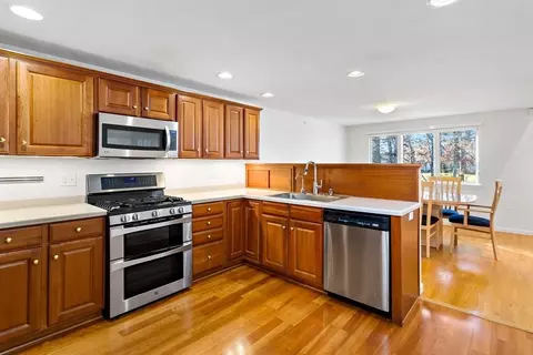 19 Executive Dr #19, Mashpee, MA 02649