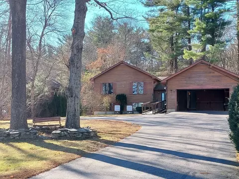 362 Thompson Rd, Webster, MA 01570 photo 3