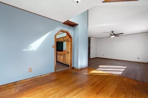 362 Thompson Rd, Webster, MA 01570 photo 10