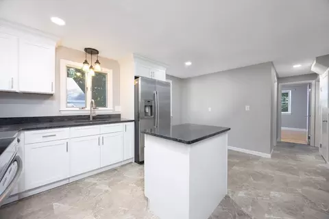 Entry Way - 173 E Main St, Hampstead, NH 03826 photo 1 of 1