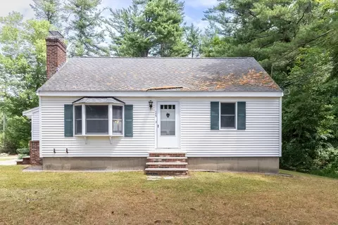 Exterior - 173 E Main St, Hampstead, NH 03826 photo 4 of 7