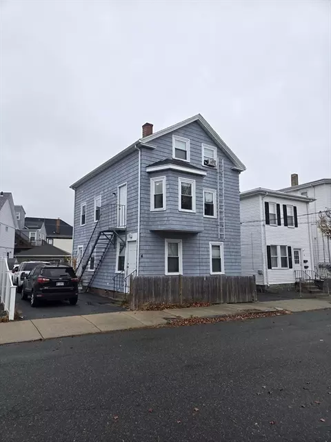 4 Sprague St, Peabody, MA 01960
