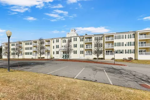 1818 Main St #104, Holden, MA 01520