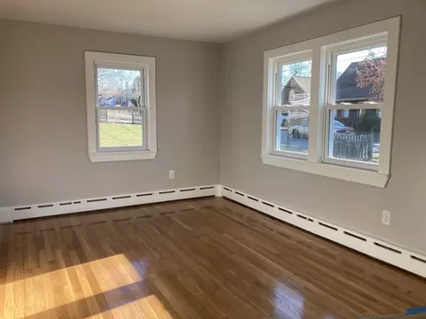 16 Daniel St, Fairhaven, MA 02719 photo 9