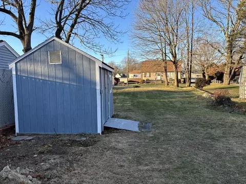 16 Daniel St, Fairhaven, MA 02719 photo 18