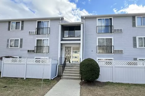 6 Village Rock Ln #16, Natick, MA 01760