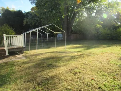 Exterior - 69 Chapin Ter, Springfield, MA 01107 photo 2 of 5