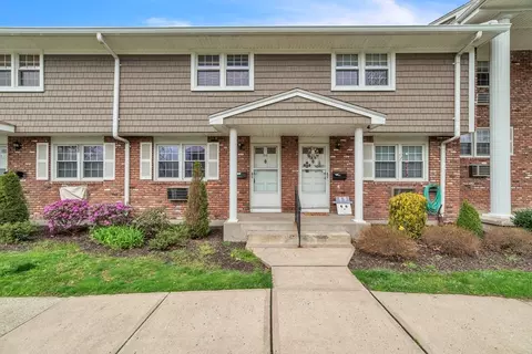 418 Meadow St #E10, Agawam, MA 01001
