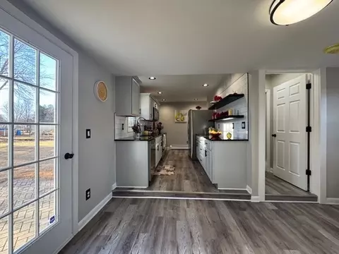 Kitchen - 178 Flint St, Springfield, MA 01129 photo 5 of 5