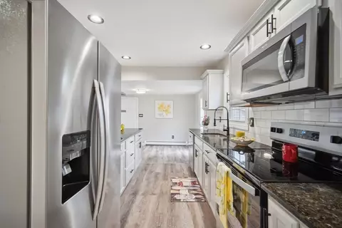 Kitchen - 178 Flint St, Springfield, MA 01129 photo 4 of 5