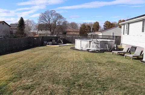 41 Moorland St, Fall River, MA 02724 photo 5