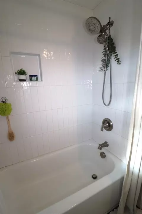 41 Moorland St, Fall River, MA 02724 photo 19