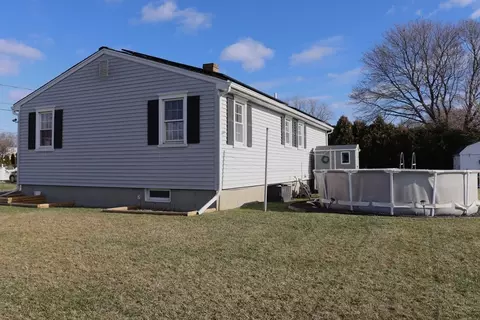 41 Moorland St, Fall River, MA 02724 photo 7