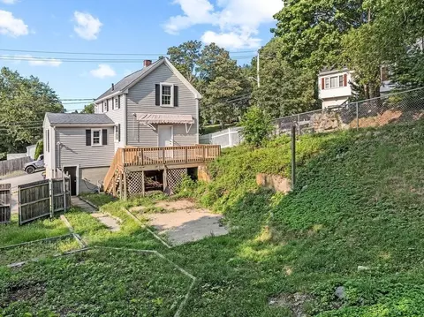 Exterior - 181 Weetamoe St, Fall River, MA 02720 photo 10 of 11