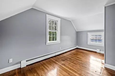 Bedroom - 181 Weetamoe St, Fall River, MA 02720 photo 4 of 6