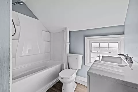 Bath - 181 Weetamoe St, Fall River, MA 02720 photo 2 of 2