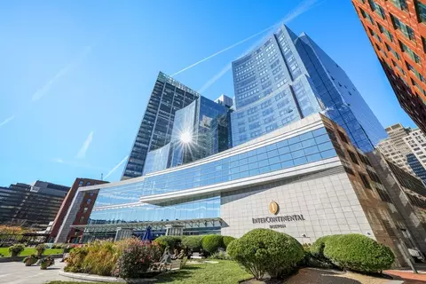 500 Atlantic Ave #21C, Boston, MA 02210