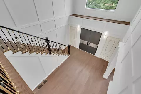 Entry Way - 59 Yale Rd, Needham, MA 02494 photo 2 of 2