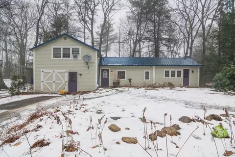20 Great Pines Dr, Shutesbury, MA 01072