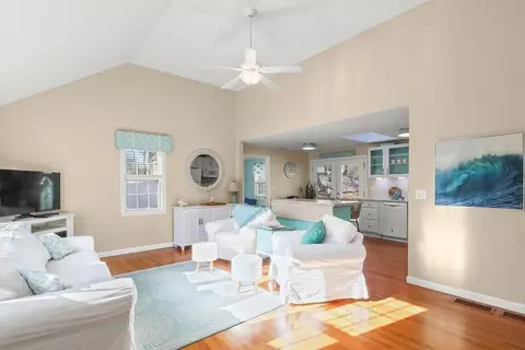 60 Lexington Dr, Barnstable, MA 02601 photo 8