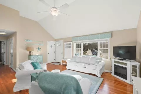 60 Lexington Dr, Barnstable, MA 02601 photo 7