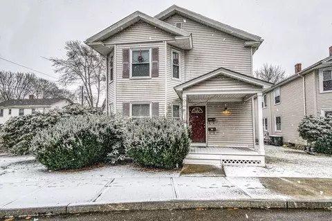 84 Crescent St, Franklin, MA 02038