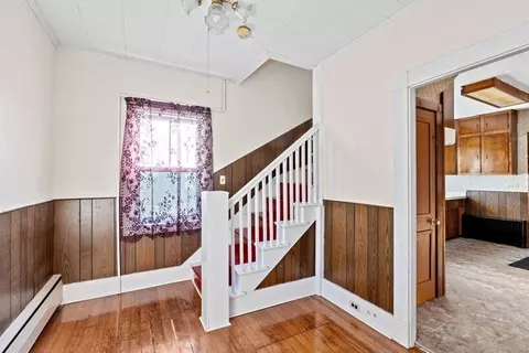 Entry Way - 10 Knowles Ave, Wareham, MA 02538 photo 3 of 3